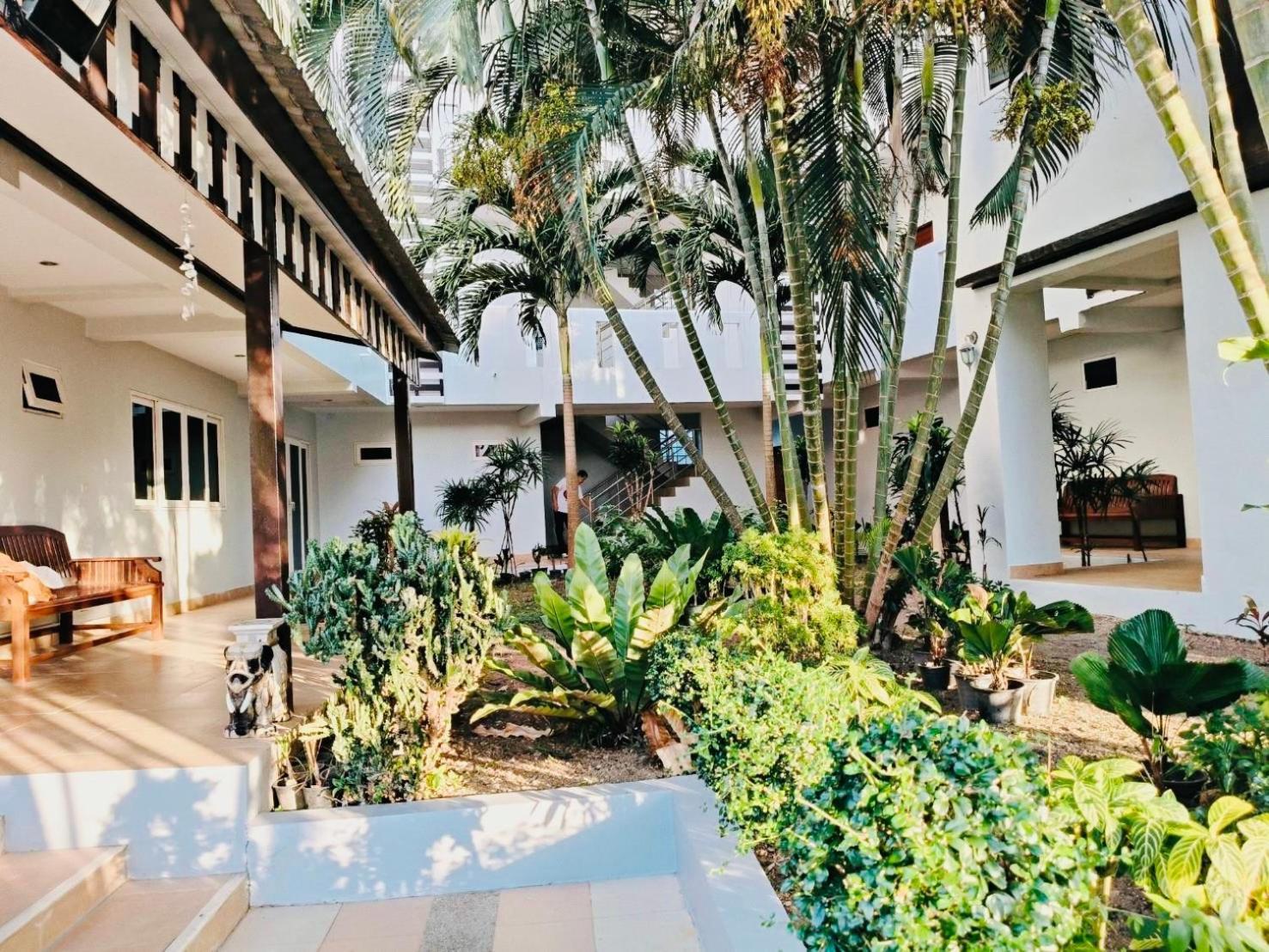 Siray House Aparthotel Phuket Exterior photo