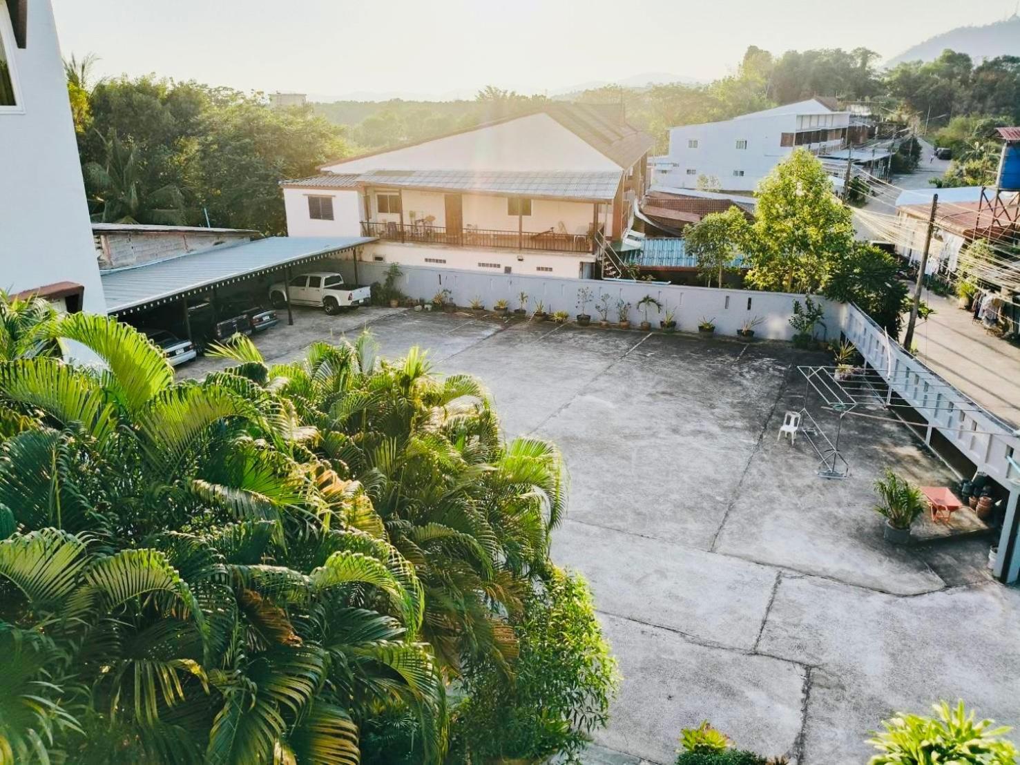 Siray House Aparthotel Phuket Exterior photo